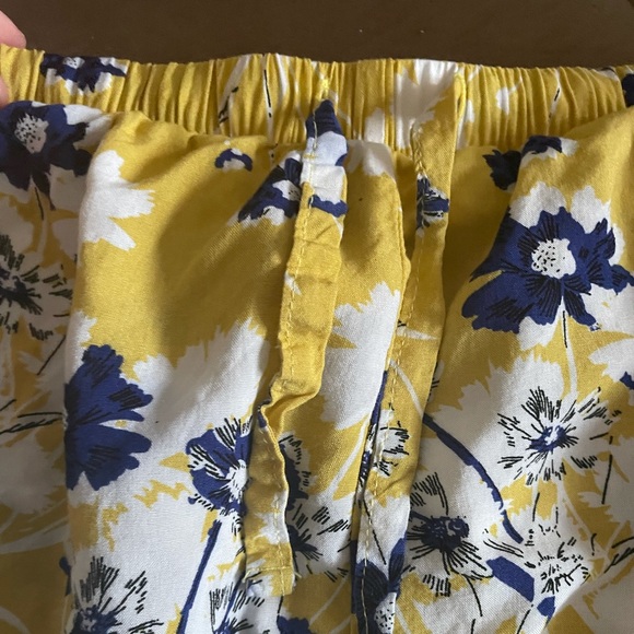 Womens Juniors Large pajama lounge shirts yellow - Picture 2 of 4